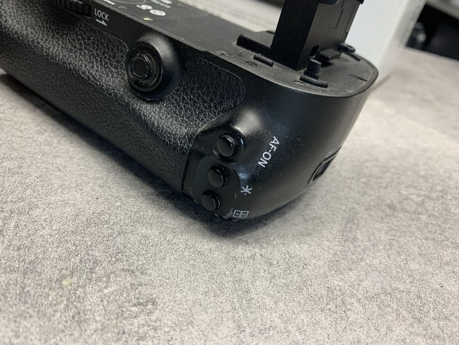 Grip BG-E11 Canon Uchwyt pionowy 5D mark III