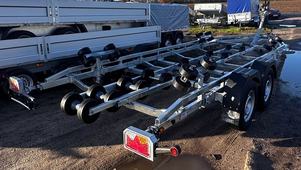 Przyczepa pod jacht łódź Lorries PP25 do 780cm TRANSPORT 2500DMC RATY
