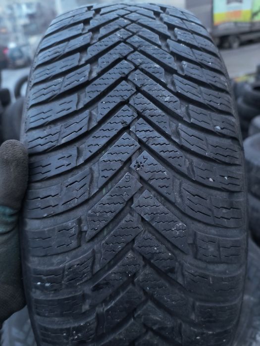 205/55R16 Nokian комплект всесезон 7 мм