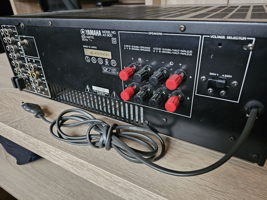 Wzmacniacz Yamaha AX 900
