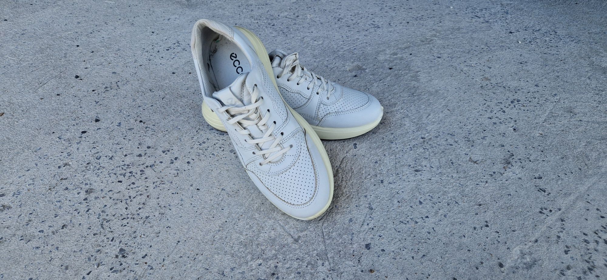 Sneakersy ecco białe damskie buty sportowe 38