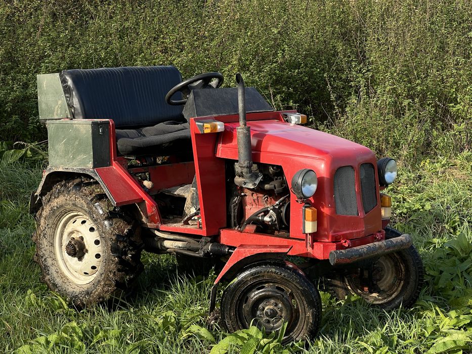 Продам хороший , потужний  економний трактор