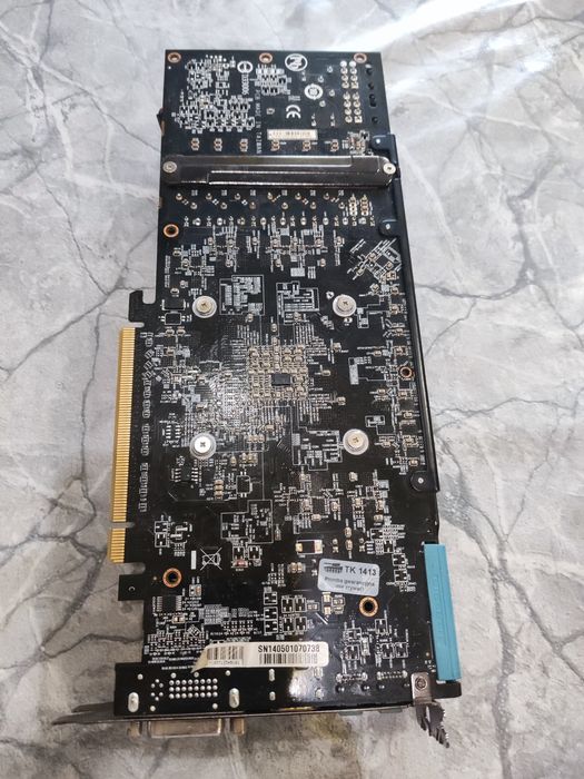 AMD Radeon R9 280X 3GB