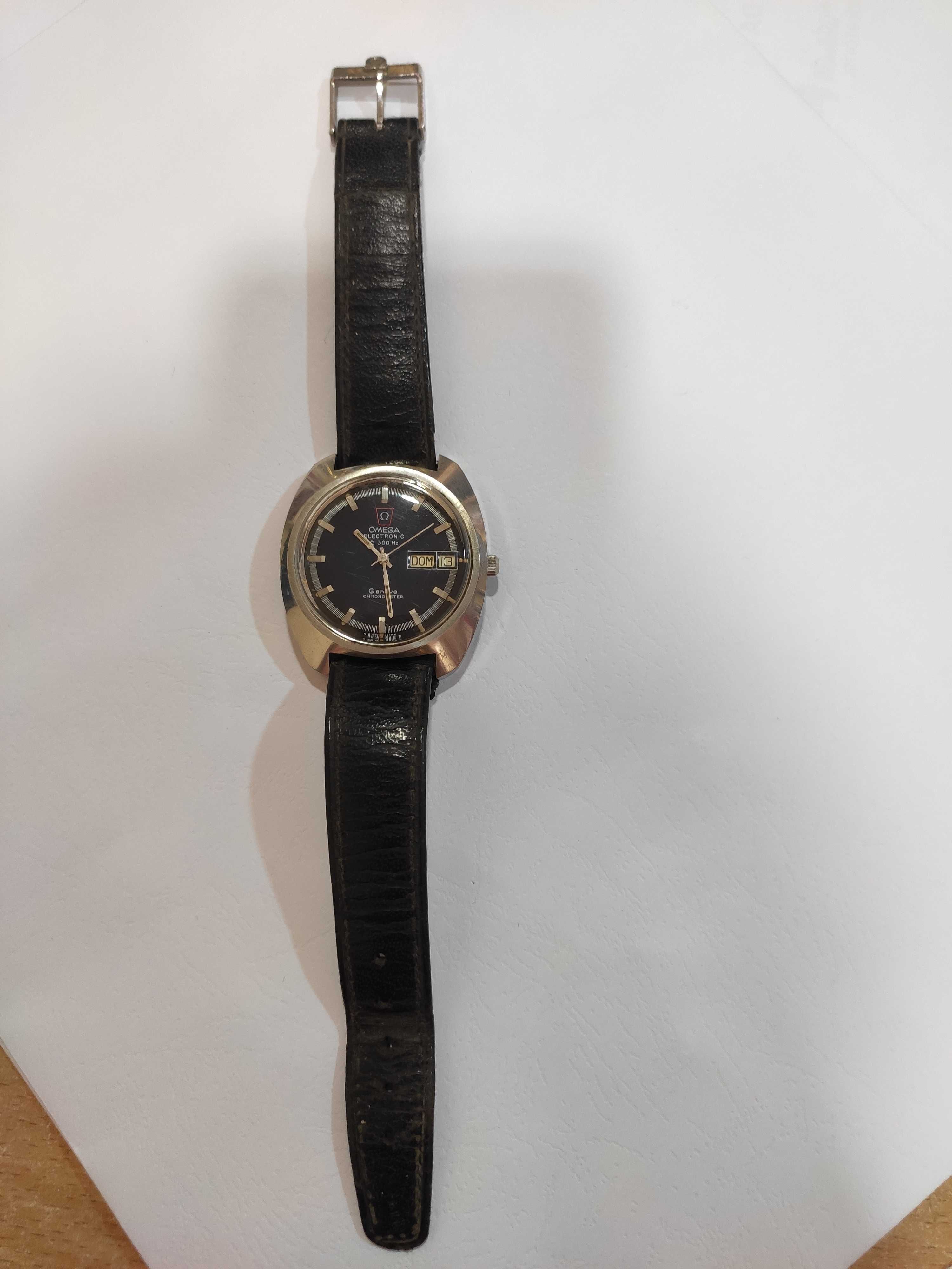 Omega Genève Electronic F 300 HZ Day-Date Chronometer