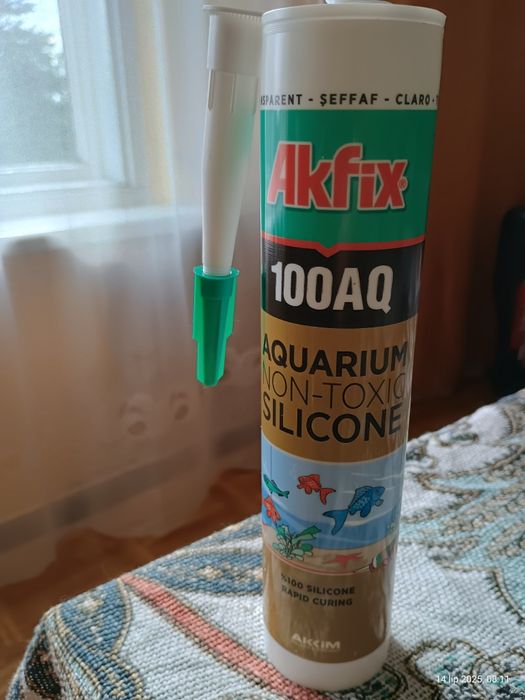 Silikon do akwarium