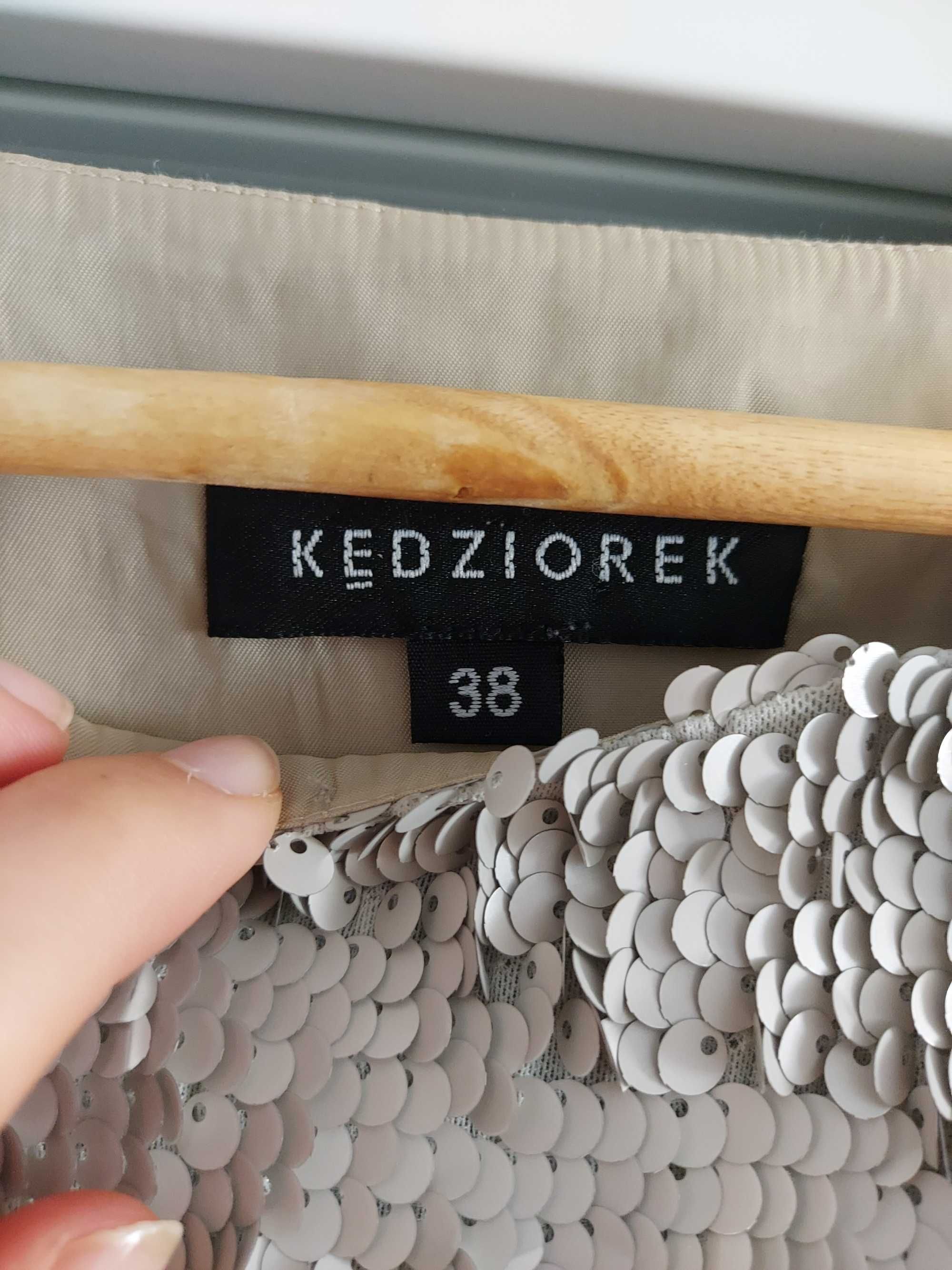 Sukienka koktajlowa