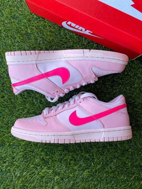 Nike Dunk Low Triple Pink (GS) 38