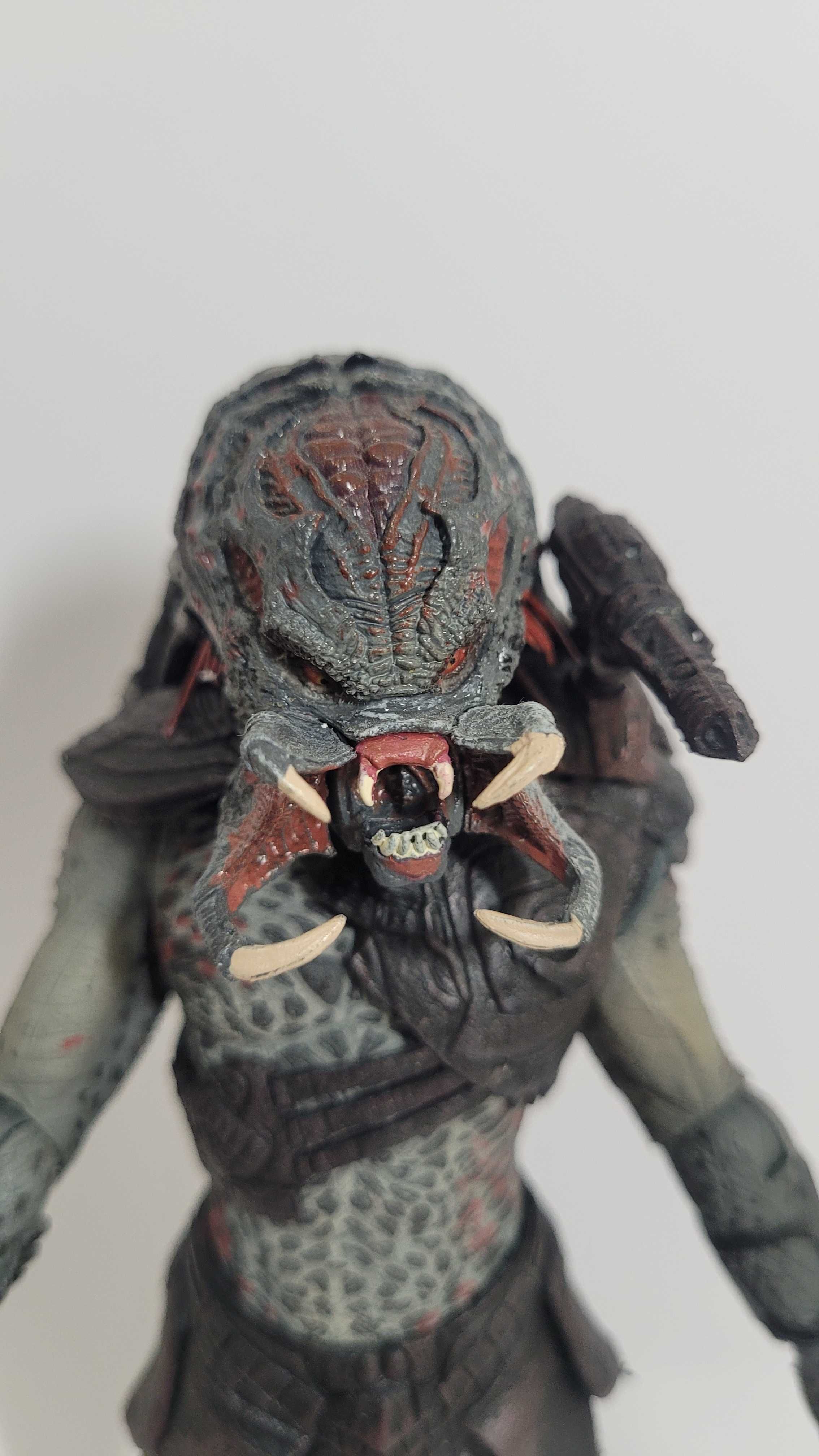 NECA Berserkerr Predator 8 cali Predators  Figurka - Stan idealny