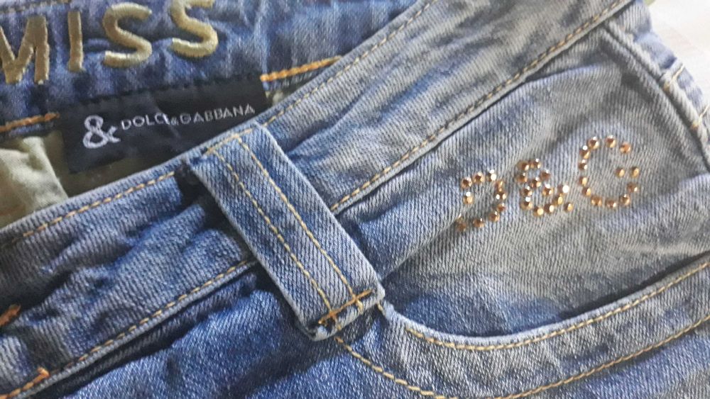 Calções Dolce & Gabbana + oferta calções ABS