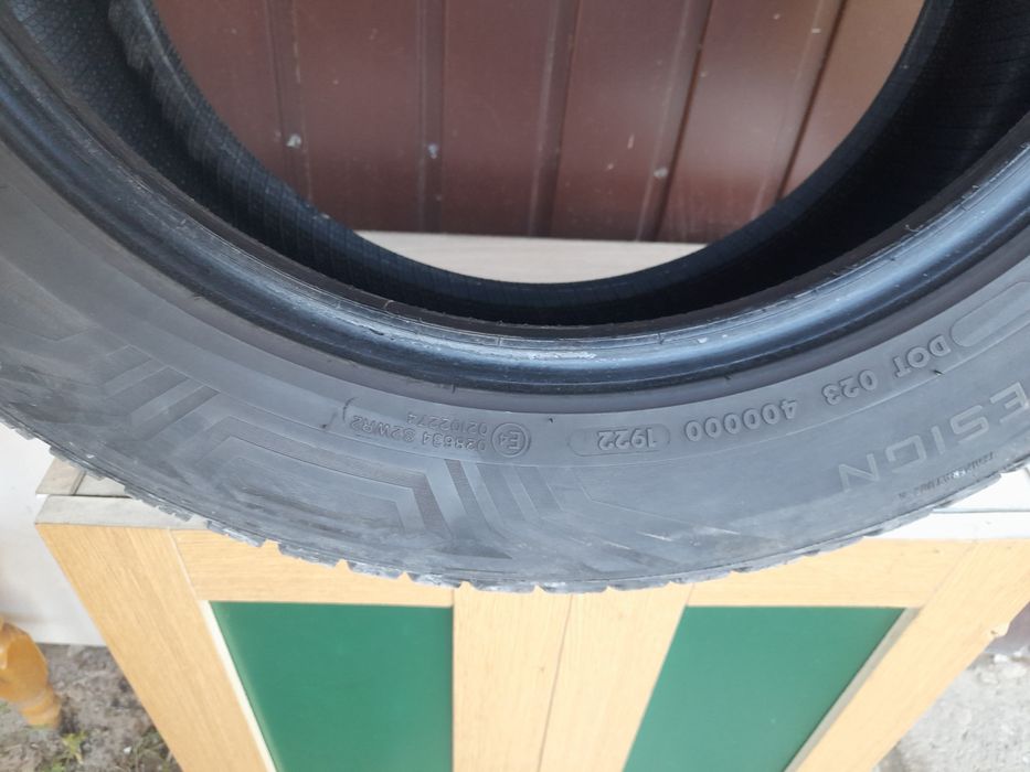 Opony całoroczne  225/50R17