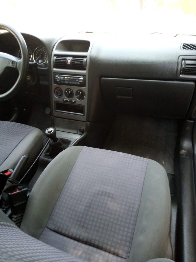 Opel astra 1.4 gasolina de 2003 com Ar condicionado