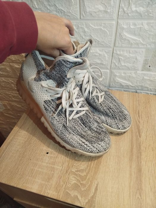 Кросівки Чоловічі Adidas TAbular 45-46 розмір