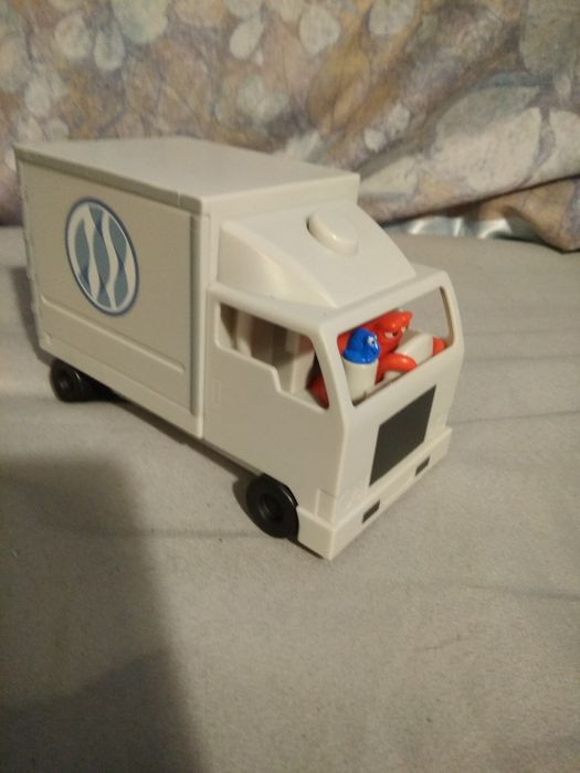 Sprzedam ciężarówkę Disney 2015 r