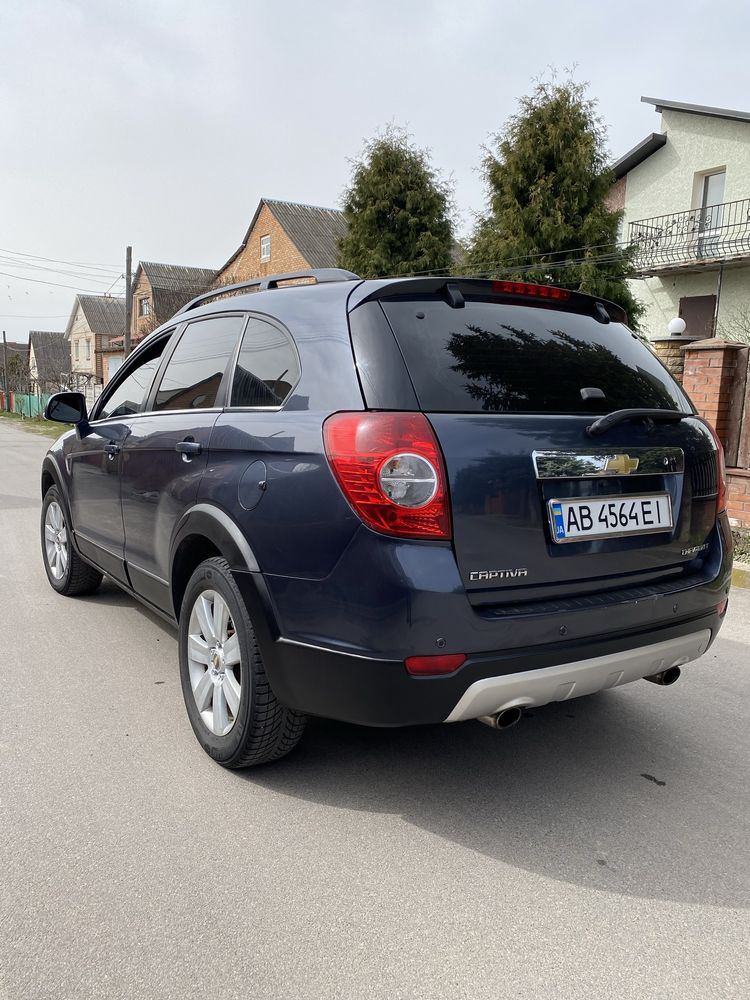 Продам Chevrolet Captiva 2.0 диз. Автомат