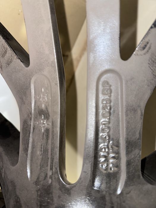 Диск ауді q7, q8, rs r22