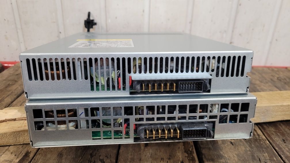 Блок питания 600w. Delta Electronics
