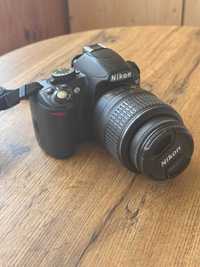 Дзеркальний фотоапарат Nikon D3100 з об’єктивом та сумкою