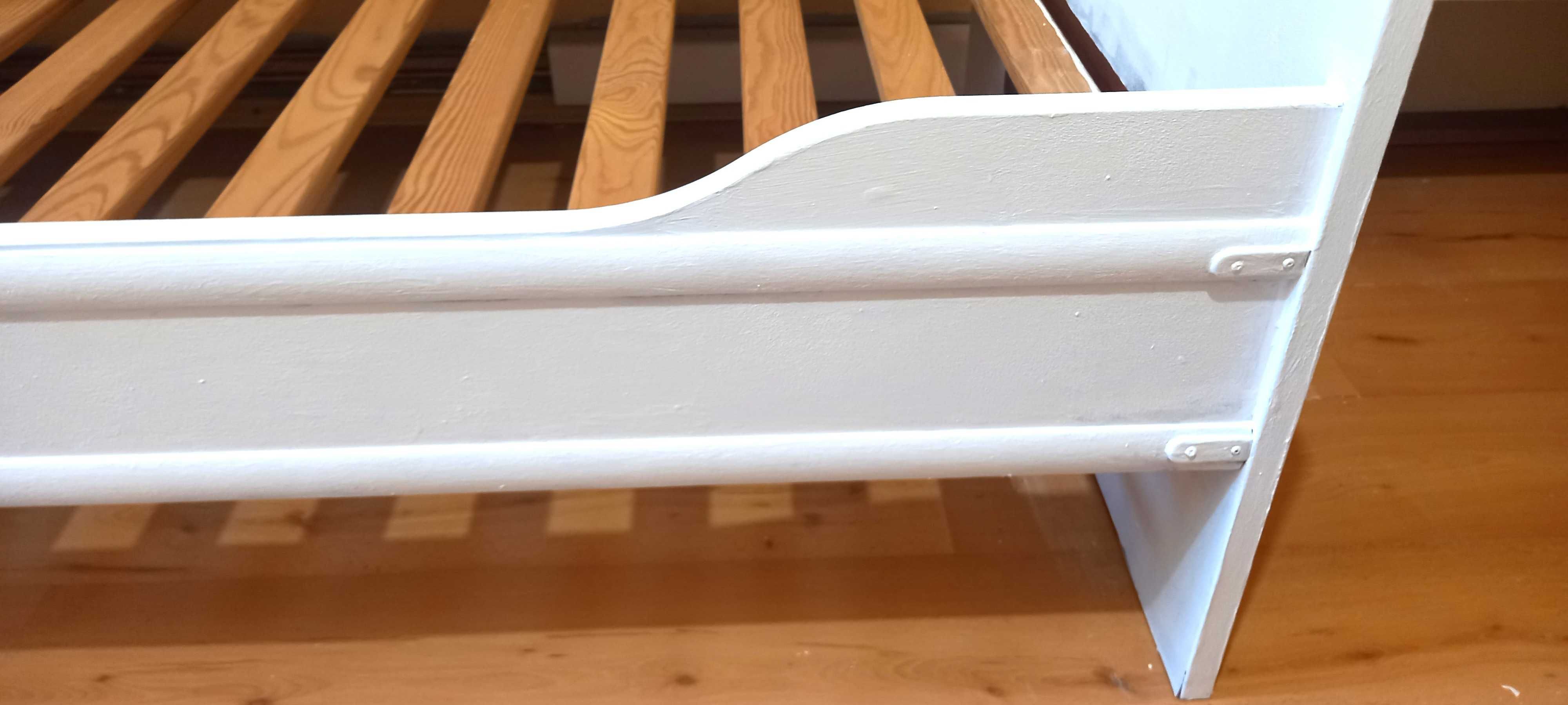 Jakosciowe łóżko pojedyncze 90x200, stan bardzo dobry
