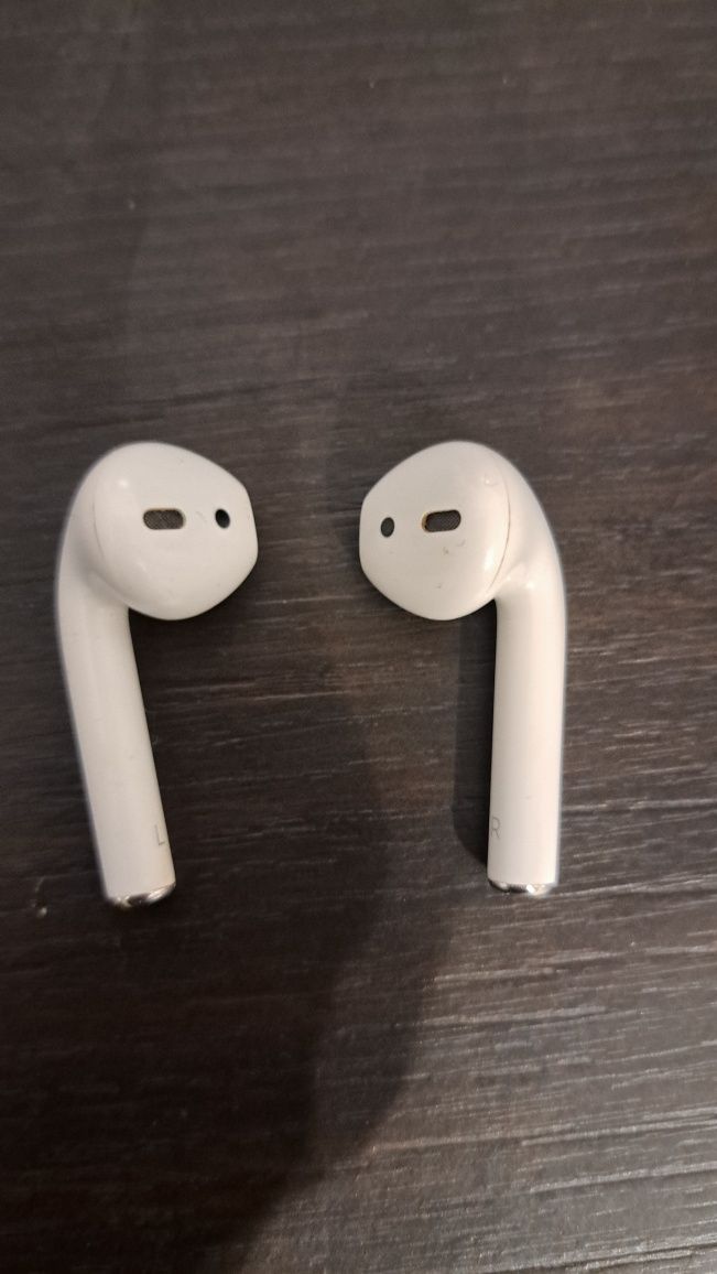 Apple air pods 2