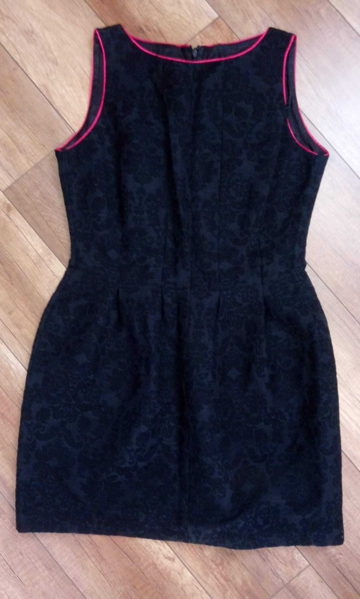 Sukienka czarna,tloczony wzor,14/44 XL