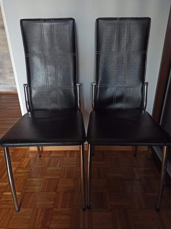 Zestaw 4 krzesel jadalnia salon czarne metalowy stelaż