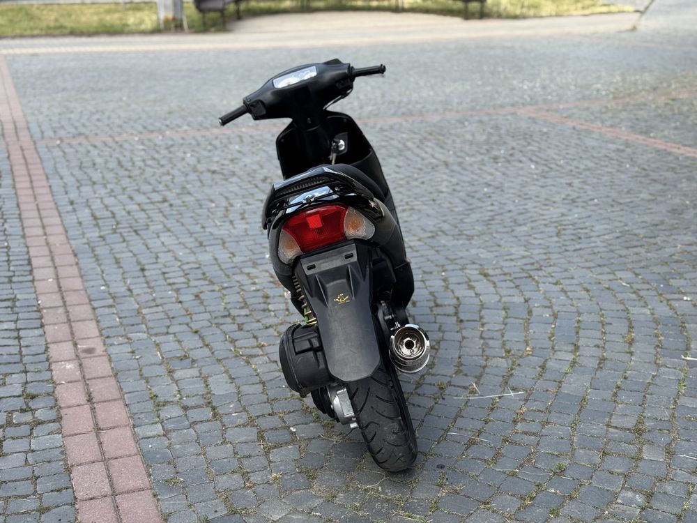 Продам скутер Suzuki ZZ inch up sport