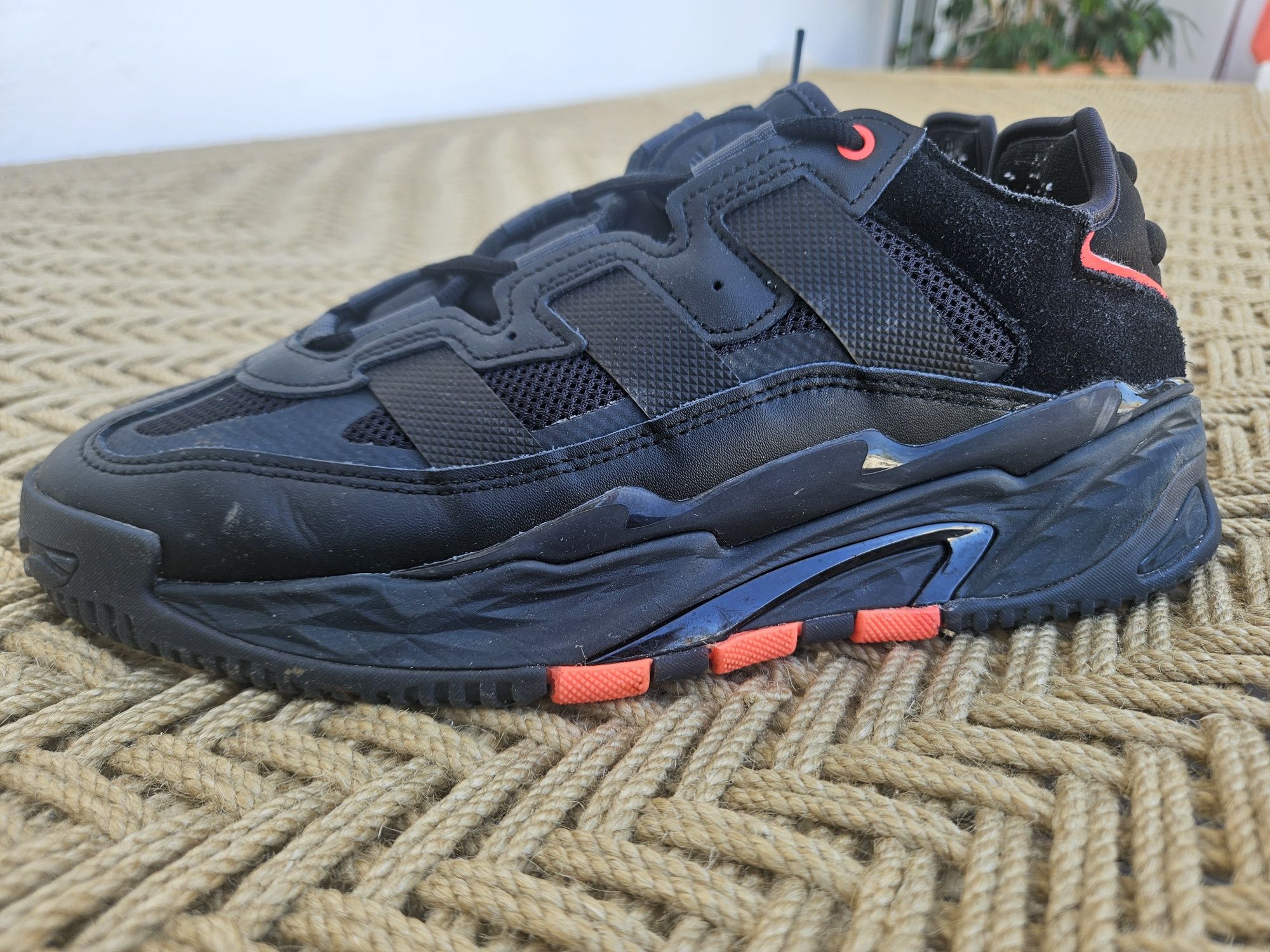 Adidas niteball tam 41 1/3