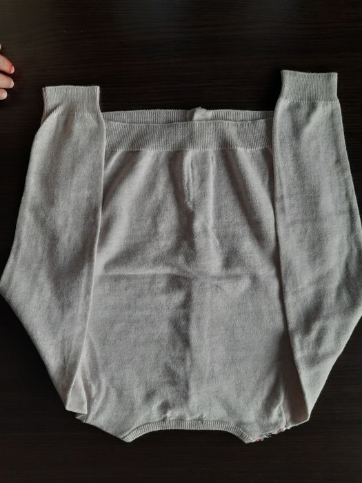 Sweterki rozpinane 122/128