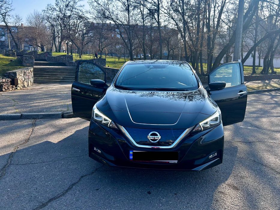 Оренда, аренда Nissan Leaf 2021 рік 40 КВт 800 грн доба