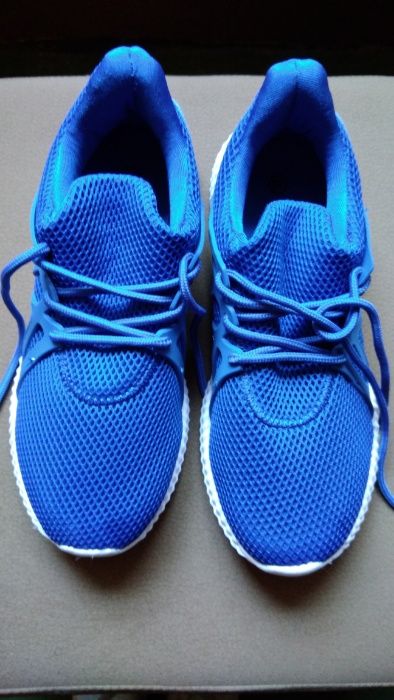 Ténis senhora, 37, novos.