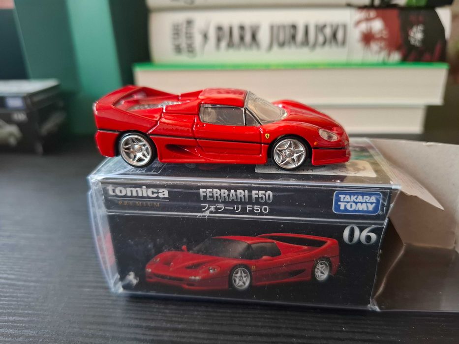 Tomica Premium Ferrari F50