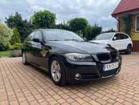BMW Seria 3 Samochód BMW E90 318i (2009) benzyna, hak, niski przebieg