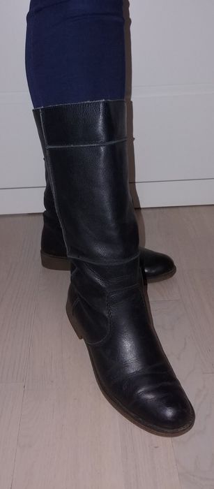 Rieker черные кожанные сапоги на меху, 40 размер