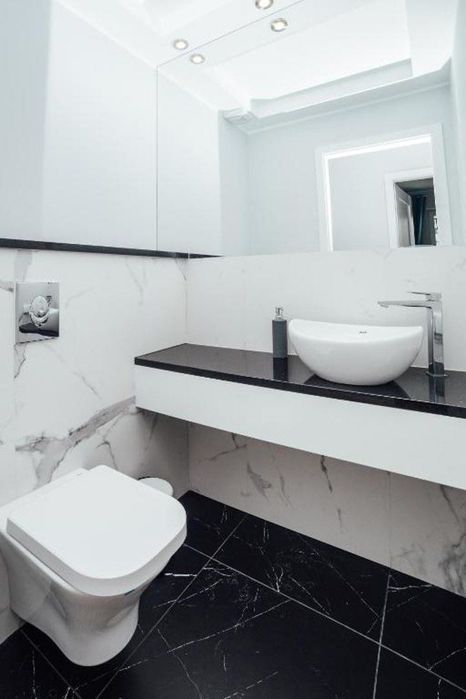 Mieszkanie w Centrum, z dużym balkonem. Ochrona!