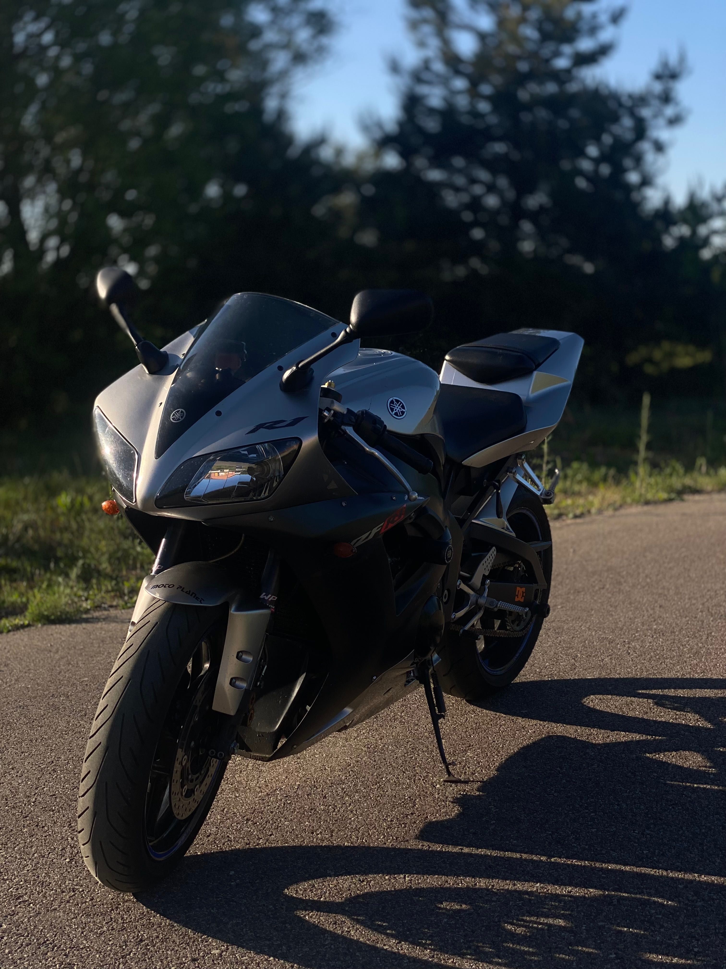 Yamaha YZF R1 RN09 piękna sztuka