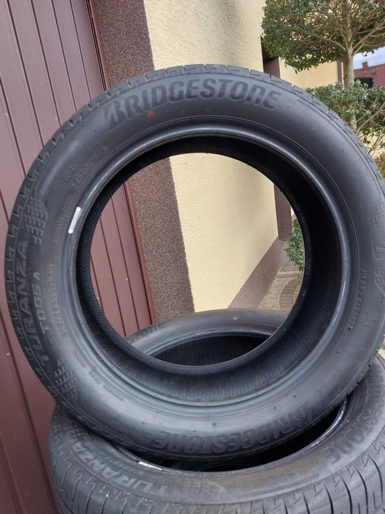 Brigestone Turanza T005A 215/55R18 9H