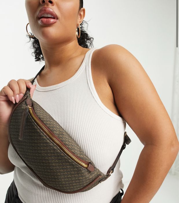 ASOS Design Curve – коричнева сумка на пояс 90-х років з монограмою