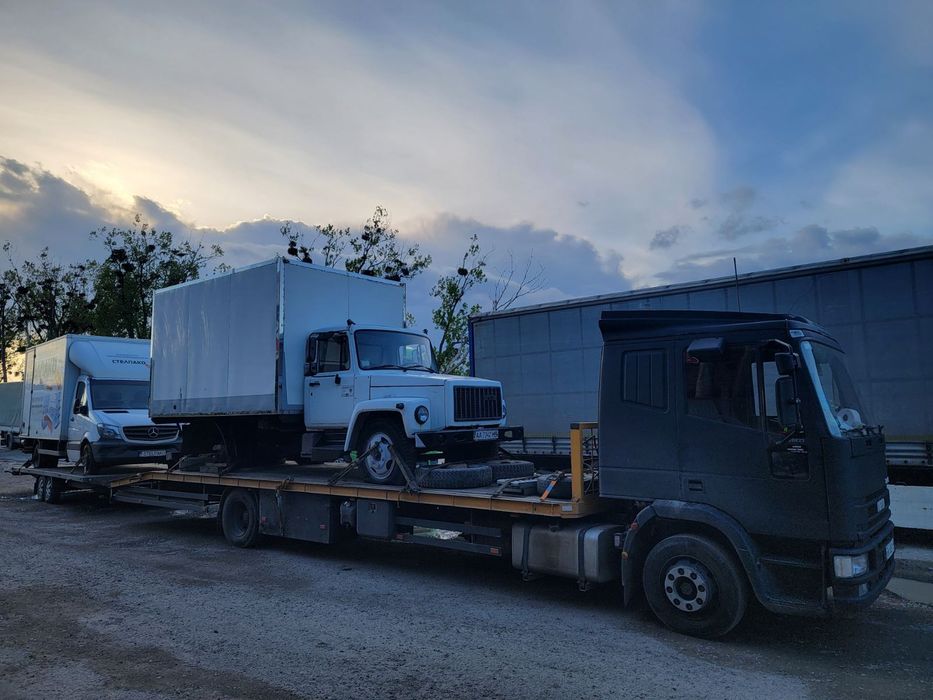 Послуги евакуатора Київ та по всій Україні.