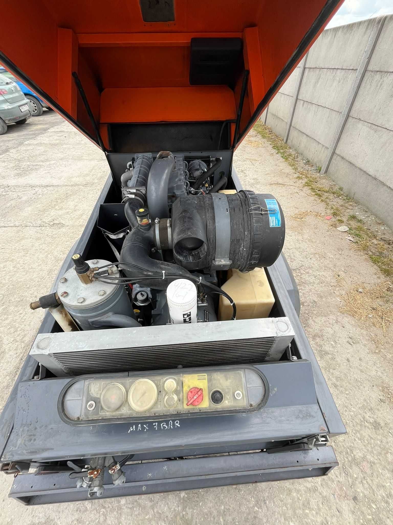 Kompresor mobliny Atlas Copco XAS 97 - 2011 r z osuszaczem
