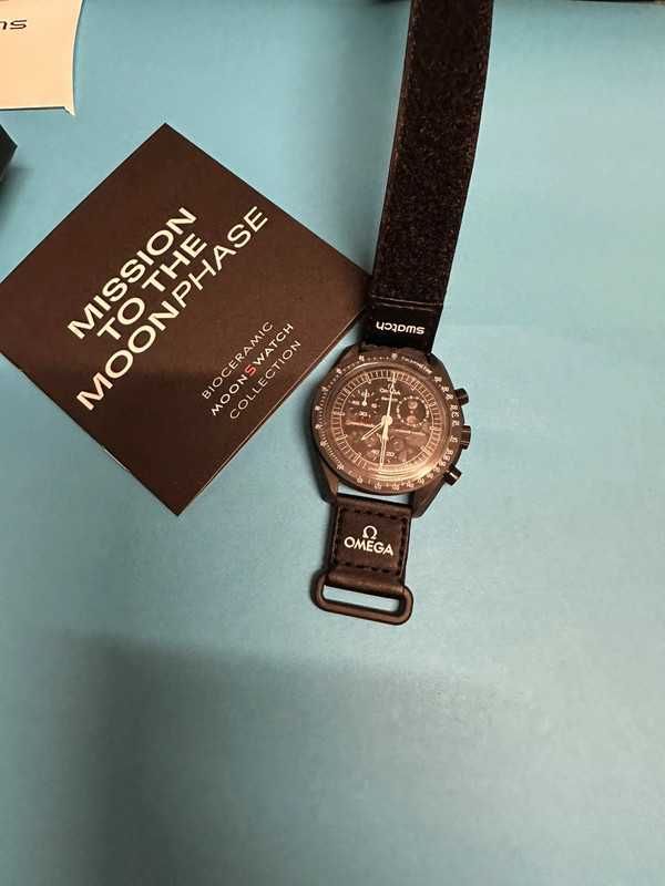 Omega x Swatch Snoopy SO33B700 Gwiazdy