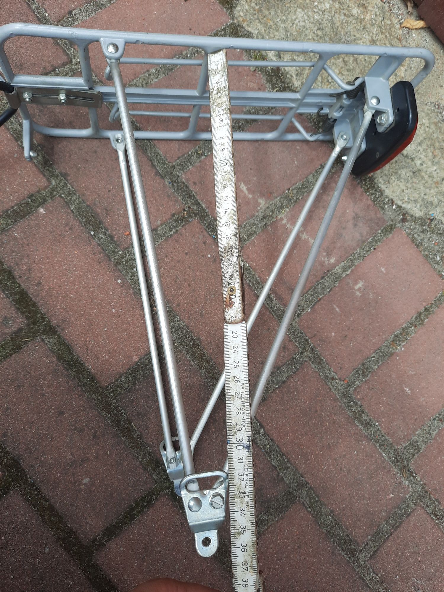 bagażnik rowerowy pod koło 28" aluminiowy 0625