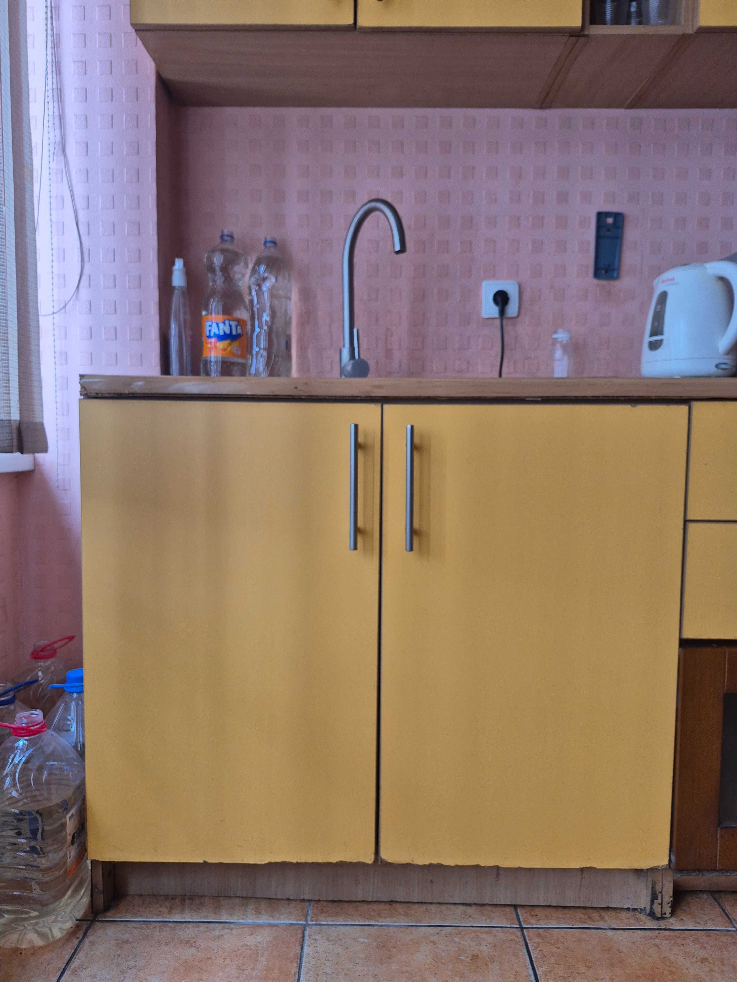 Продам кухню б/в