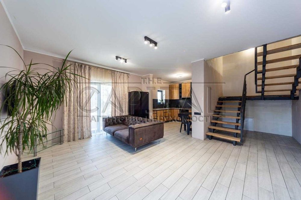 Продаж Дуплекс, Солом'янський район, пл. Шевченка, 180 м2