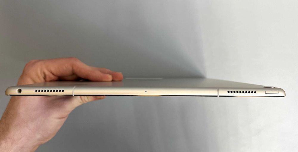 УЦІНКА iPad Pro 12.9" 64Gb Wi-Fi + 4G Silver 2017 Гарантія обмін