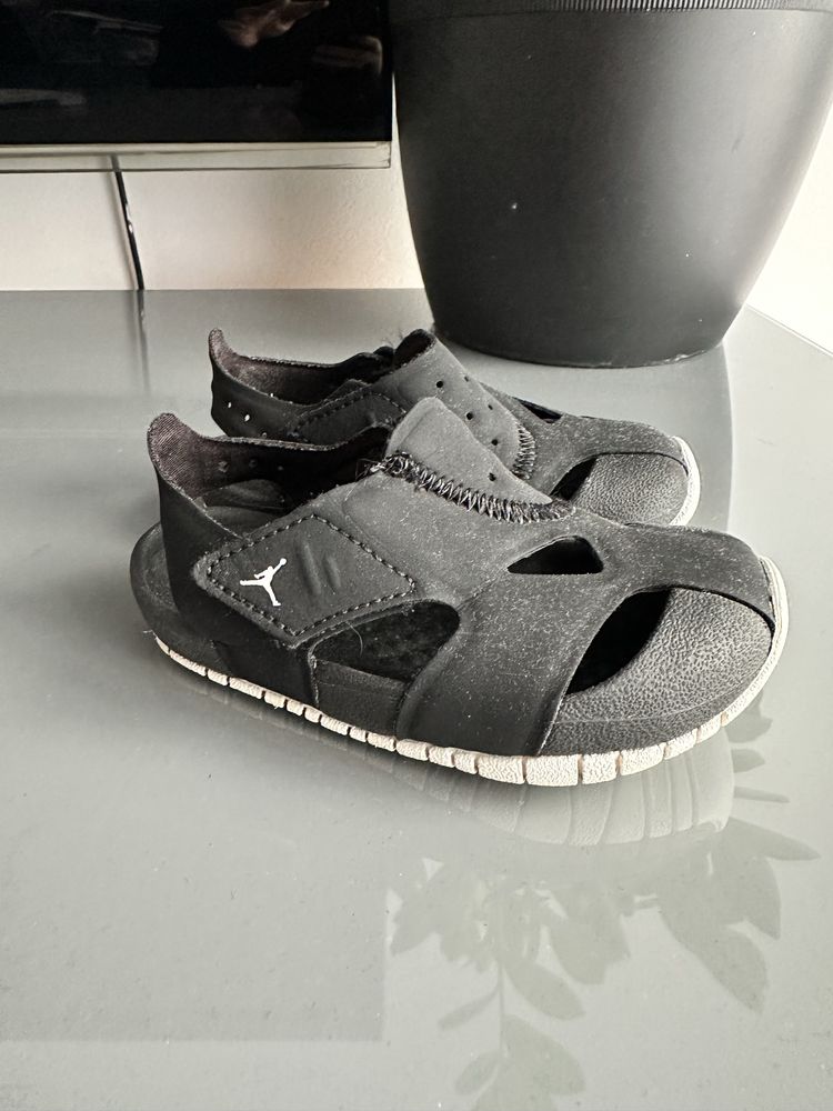 Sandały Nike Jordan r. 21
