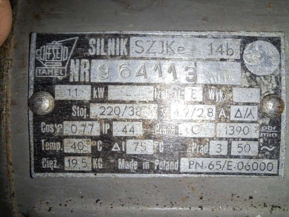 Silnik 3-fazowy 1,1kW 1390obr/min, POLSKI, koło pasowe, kołnierz