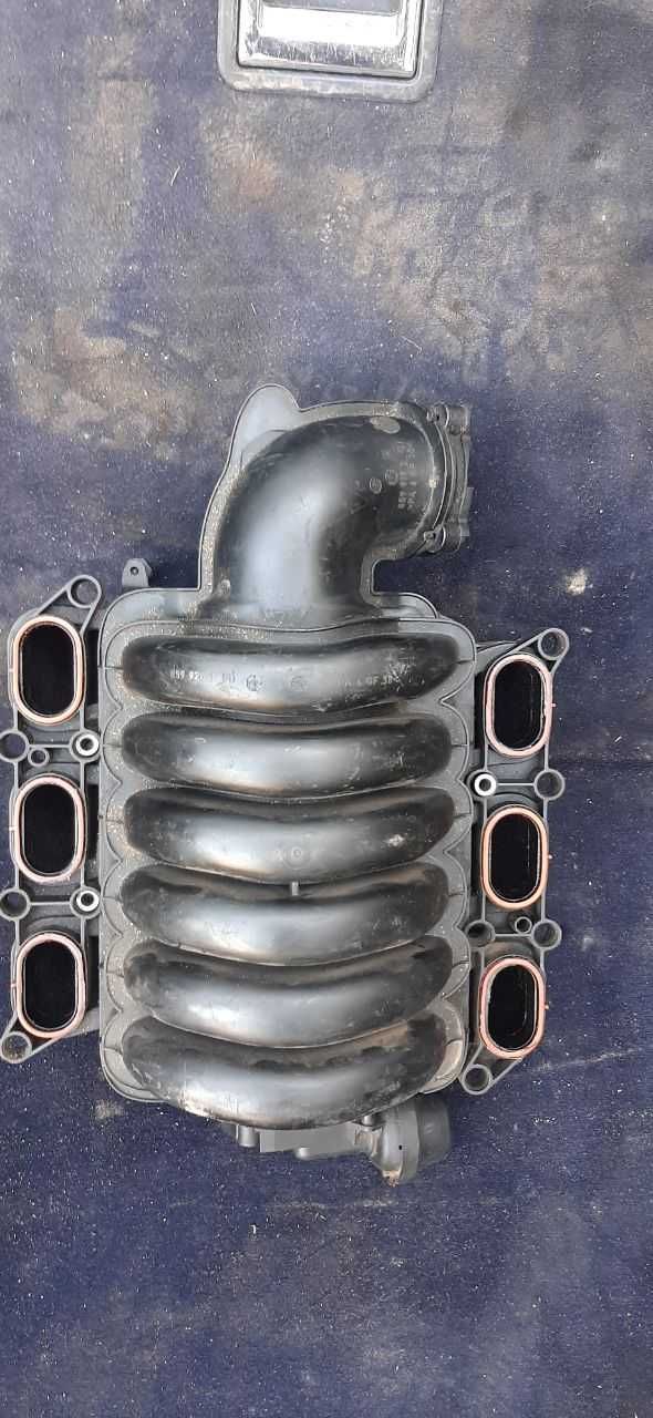 Впускной коллектор AUDI A6 C6 4F 3.2 FSI V6 AUK 06E133210