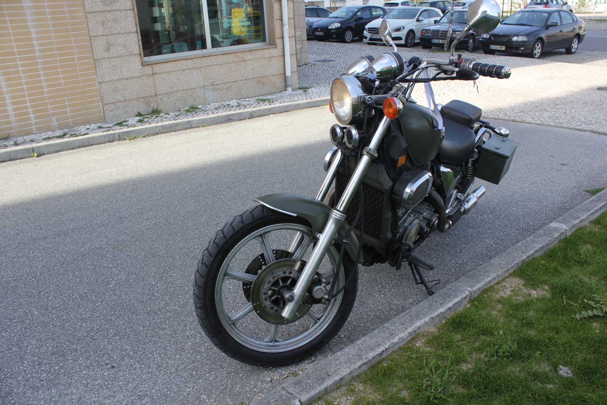 Kawasaki Vulcan VN 750