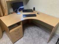 Продам угловой письменный стол с тумбой