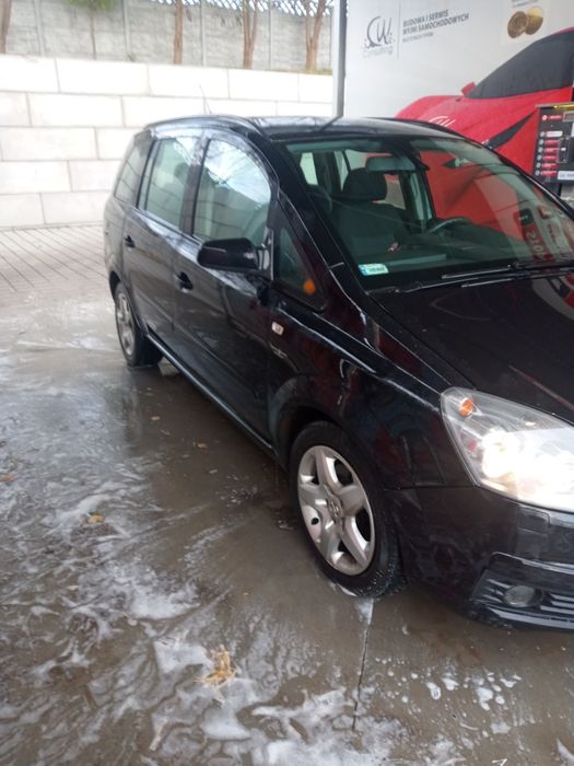 Opel Zafira B 2008r